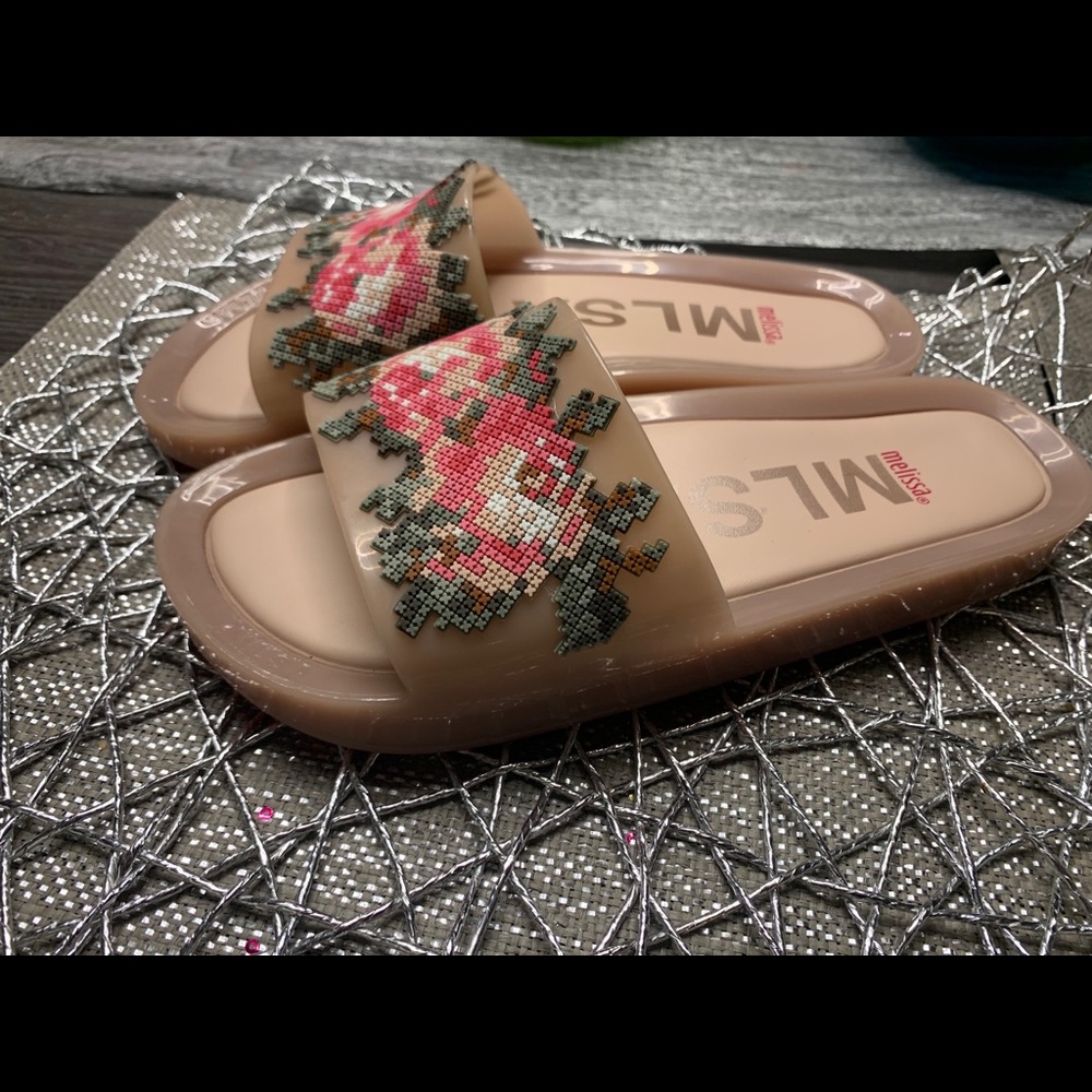MLS Slippers - Picture 2 of 3